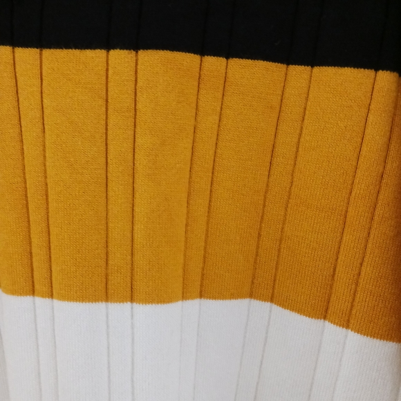 Ashley Stewart • Women's Plus Size Color Block Stripe Pull-Over Sweater - Picture 4 of 11